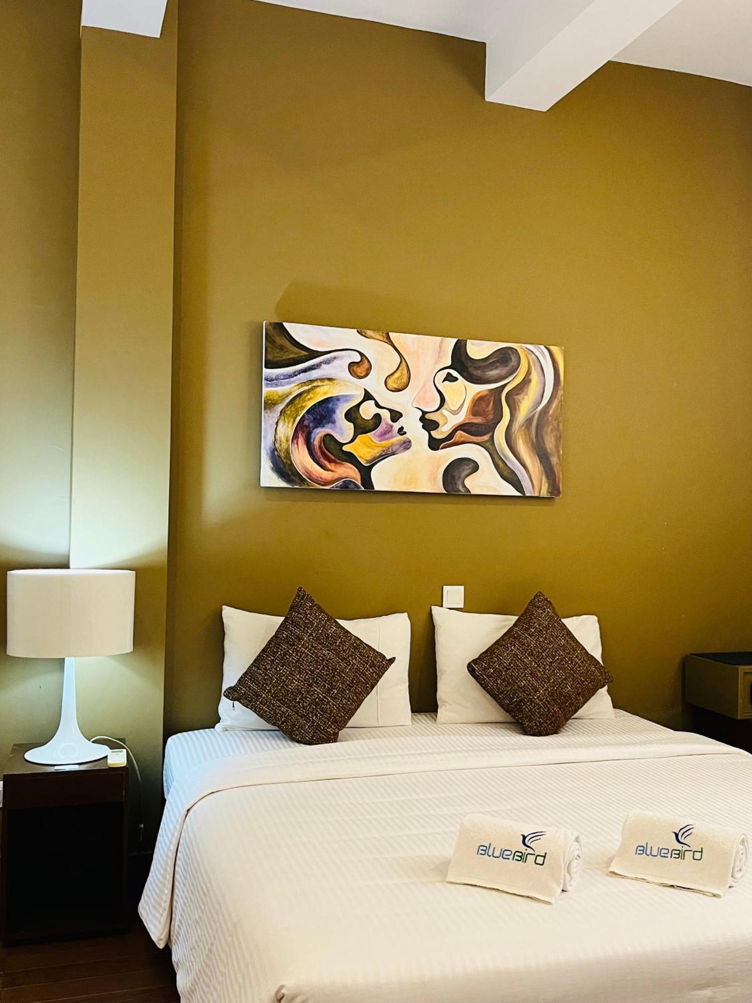 The Cave By Blue Bird Hotel Negombo Exterior photo